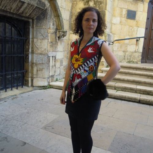 Casaca étnico vintage confeccionada con pechera de Uzbekistán y cuero (delantero)