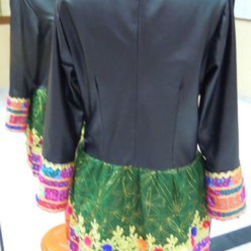 Chaqueta de cuero y telas afganas, trasero
