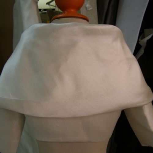 Chaqueta para vestido de novia (trasero) (Confeccionado en el año 2012)