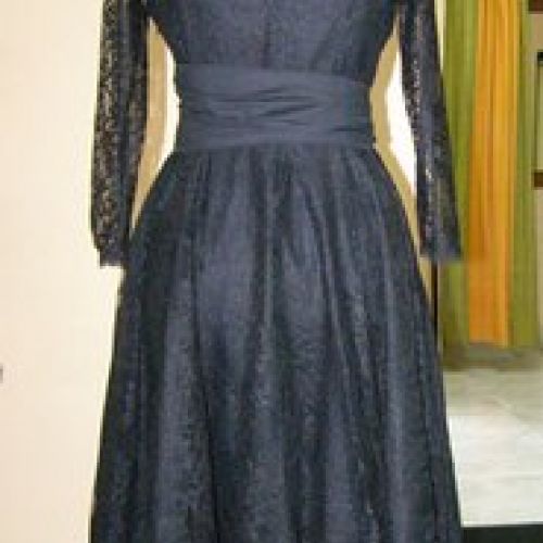 Vestido encaje negro con fajín, trasero (2)