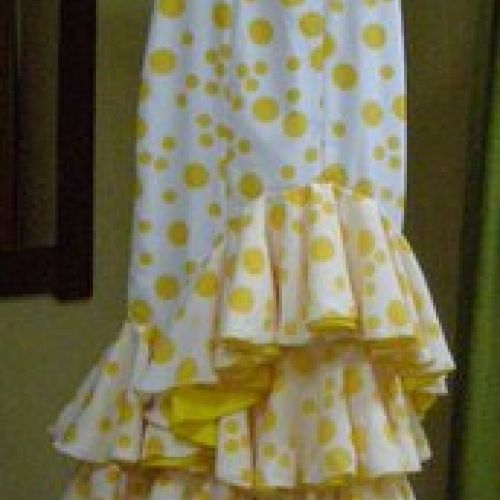Traje flamenca lunares amarillos (delantero)