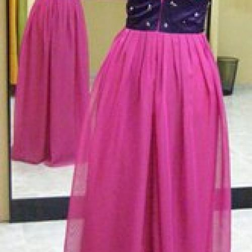 Vestido rosa y fajín morado, resultado final, trasero (confeccionado en el año 2012)