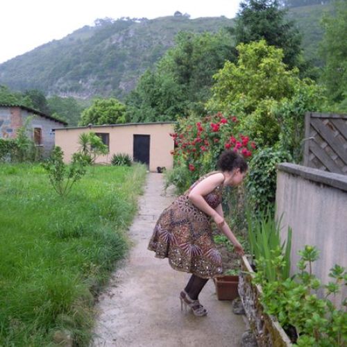 Vestido joya confeccionado con saree de India (detalle vuelo)