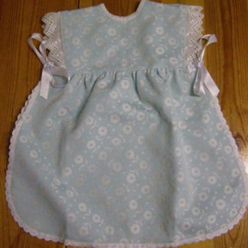 Faldón azul. Delantero