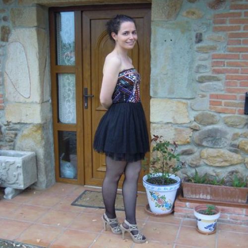 Vestido étnico confeccionado con telas de imitación de India y tul (2)