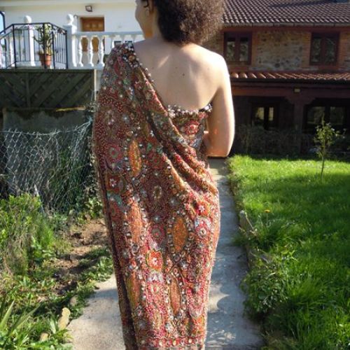 Vestido joya estilo saree confeccionado con tela de India