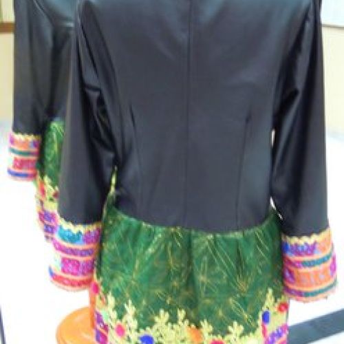 Chaqueta de cuero y telas afganas, trasero