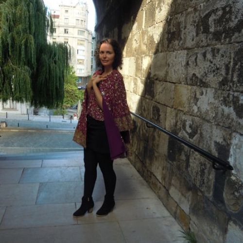 Abrigo joya confeccionado con saree de India