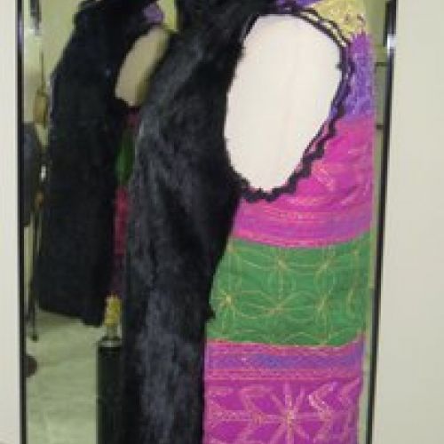 Chaleco customizado con telas vintage de Afganistán (lateral)
