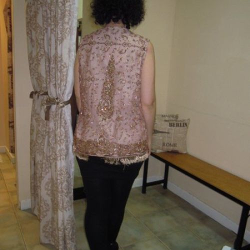 Chaleco joya confeccionado con saree de India (trasero)