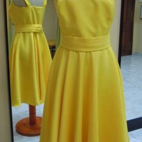 Vestido amarillo (delantero)