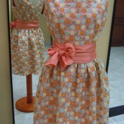 Vestido fruncido con fajín (delantero)