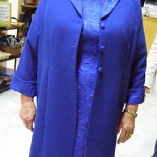 Traje azul (chaqueta y vestido), delantero (confeccionado en el año 2012)